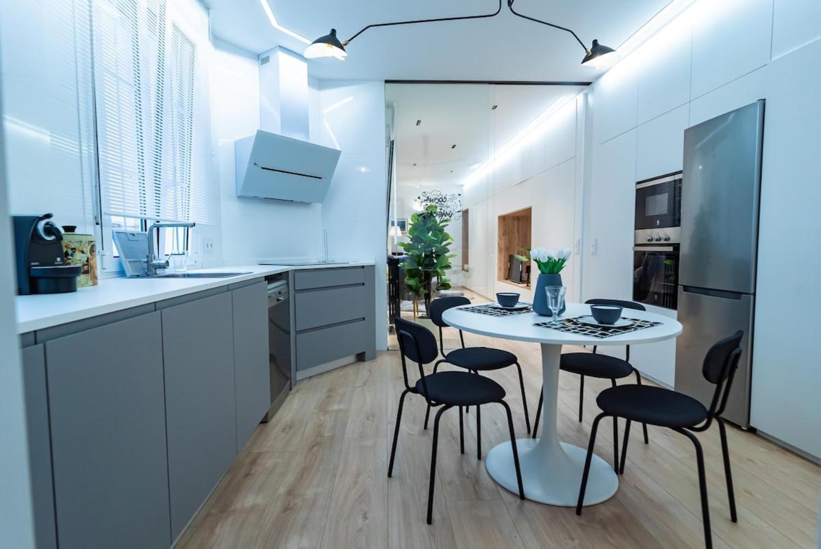 Lujoso Y Amplio Apartamento Con Parking Incluido León Buitenkant foto
